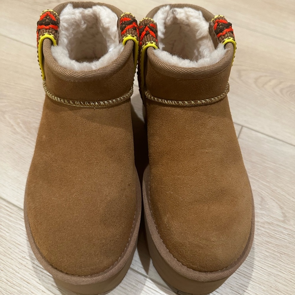 Ugg classic ultra mini braid platform boots (chestnut)
